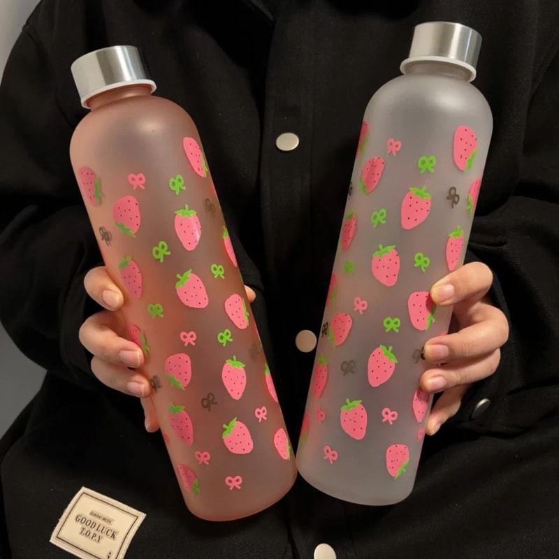338oz Strawberry Pattern Water Bottle LeakProof Reusable Portable Drink Bottle With Lid 3