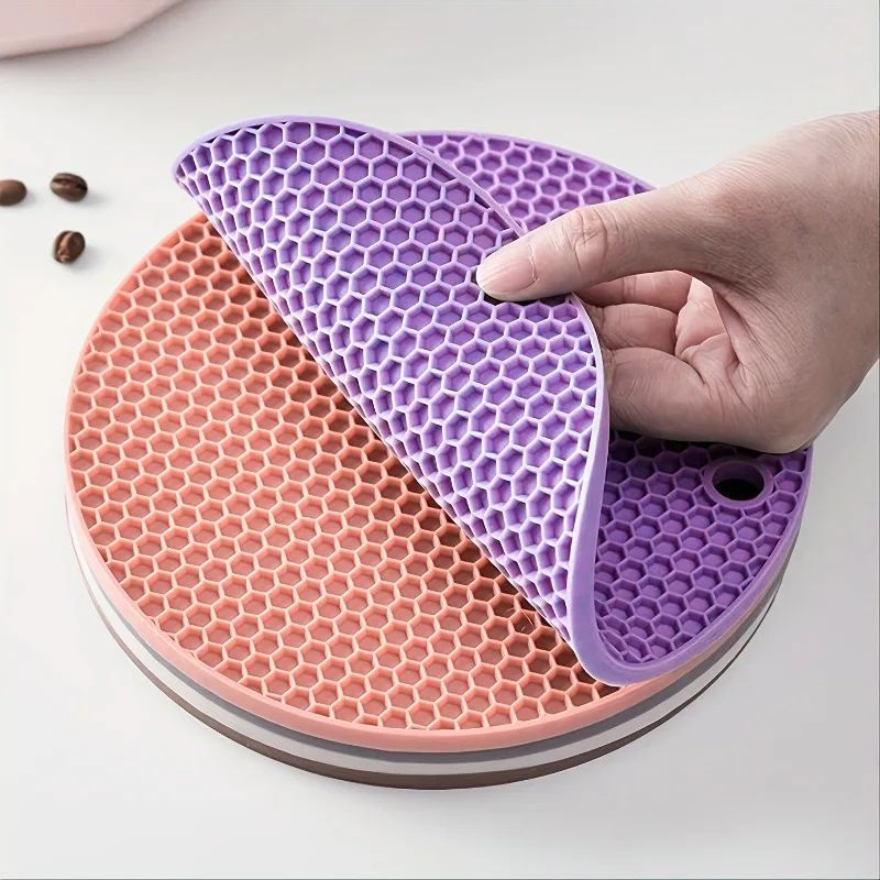 Silicone AntiScald Mat HeatResistant NonSlip Pot Holder Kitchen Counter Protector 2