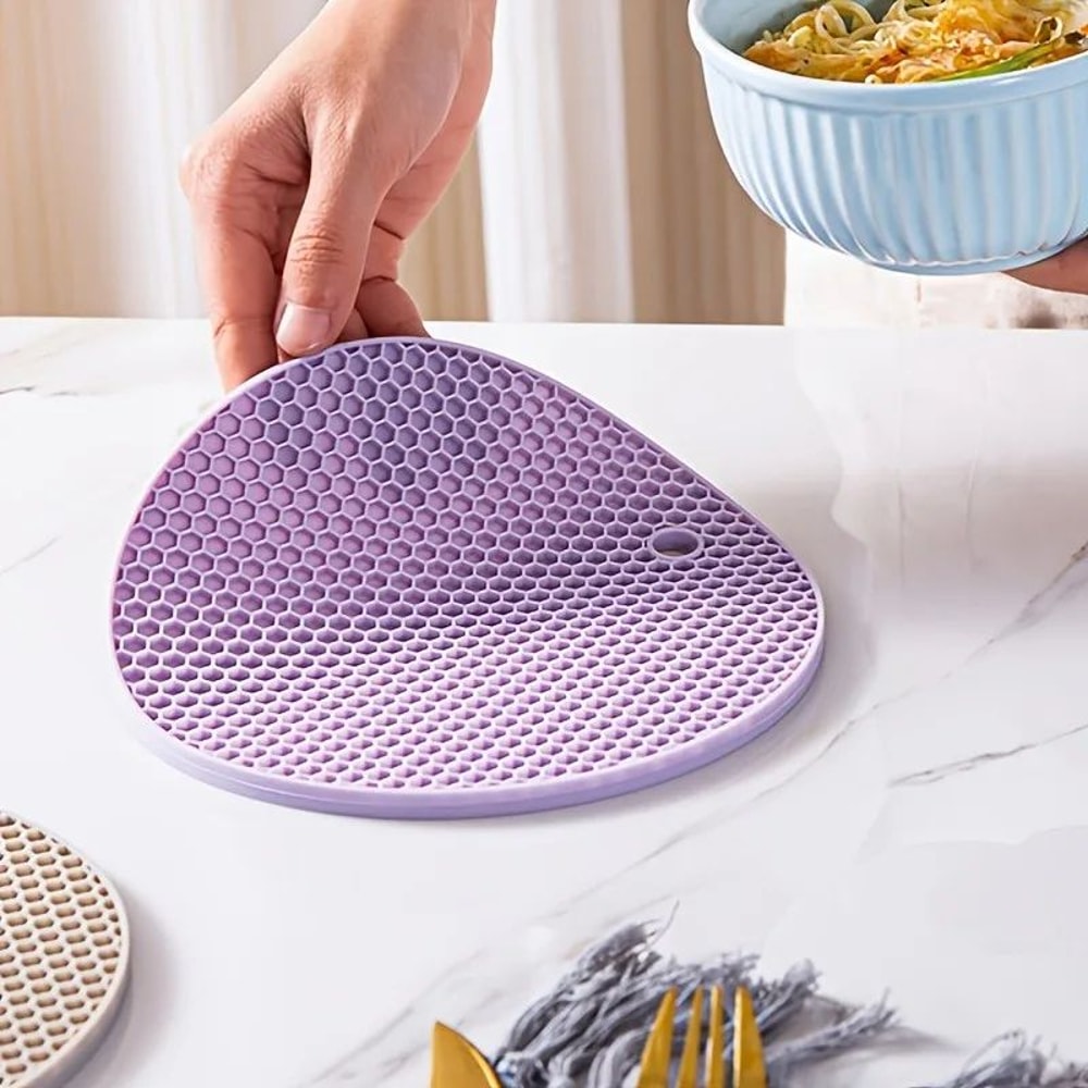 Silicone AntiScald Mat HeatResistant NonSlip Pot Holder Kitchen Counter Protector 1