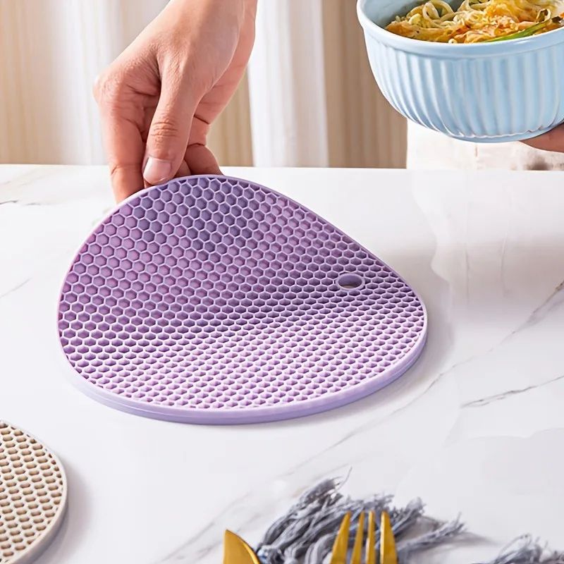 Silicone AntiScald Mat HeatResistant NonSlip Pot Holder Kitchen Counter Protector 1