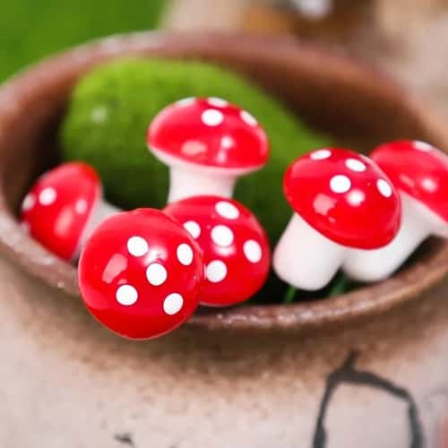 Mini Red Mushroom Fairy Garden Decor – Foam Miniature Mushrooms for DIY Terrarium & Bonsai Crafts