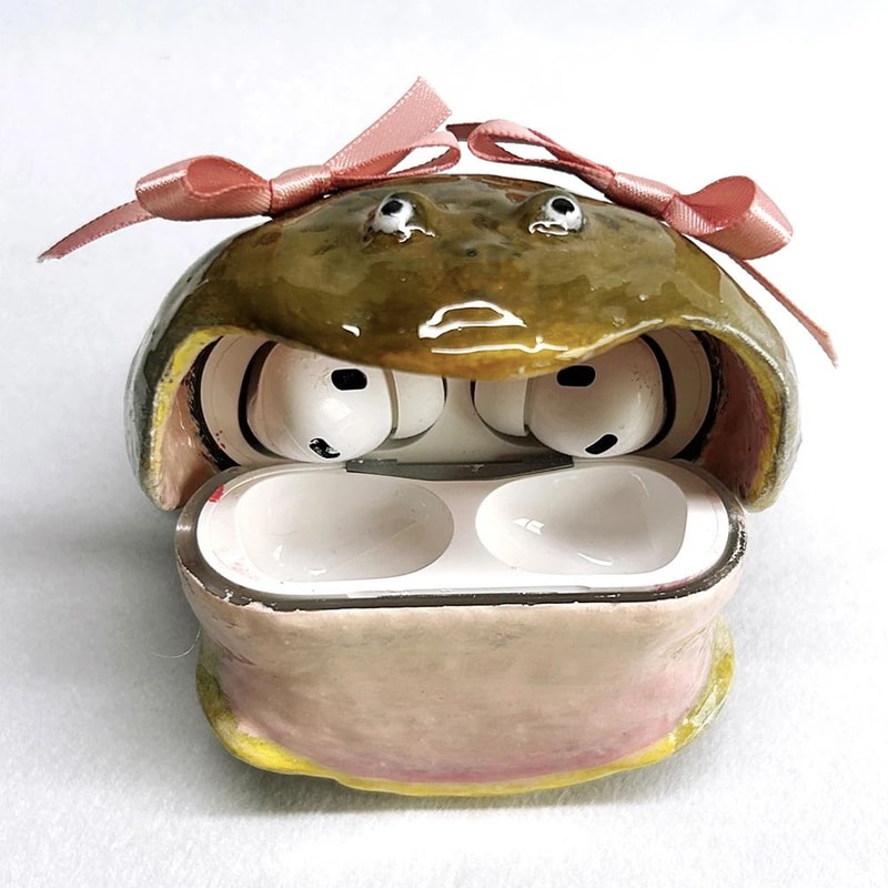 Cute Ugly Frog AirPods Case With Pink Bow Funny 3D Silicone Earphone Protective Cover 3
