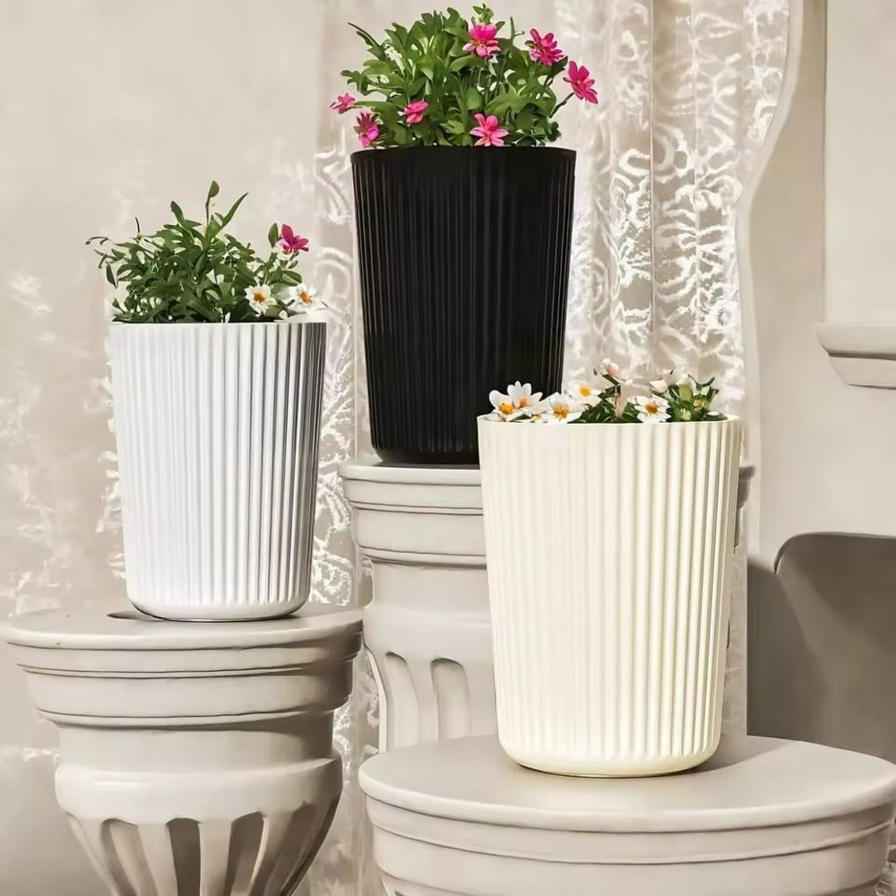 Striped Circular Plastic Flower Pot For Indoor And Outdoor Decoration 2