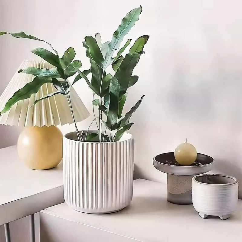 Striped Circular Plastic Flower Pot For Indoor And Outdoor Decoration 3