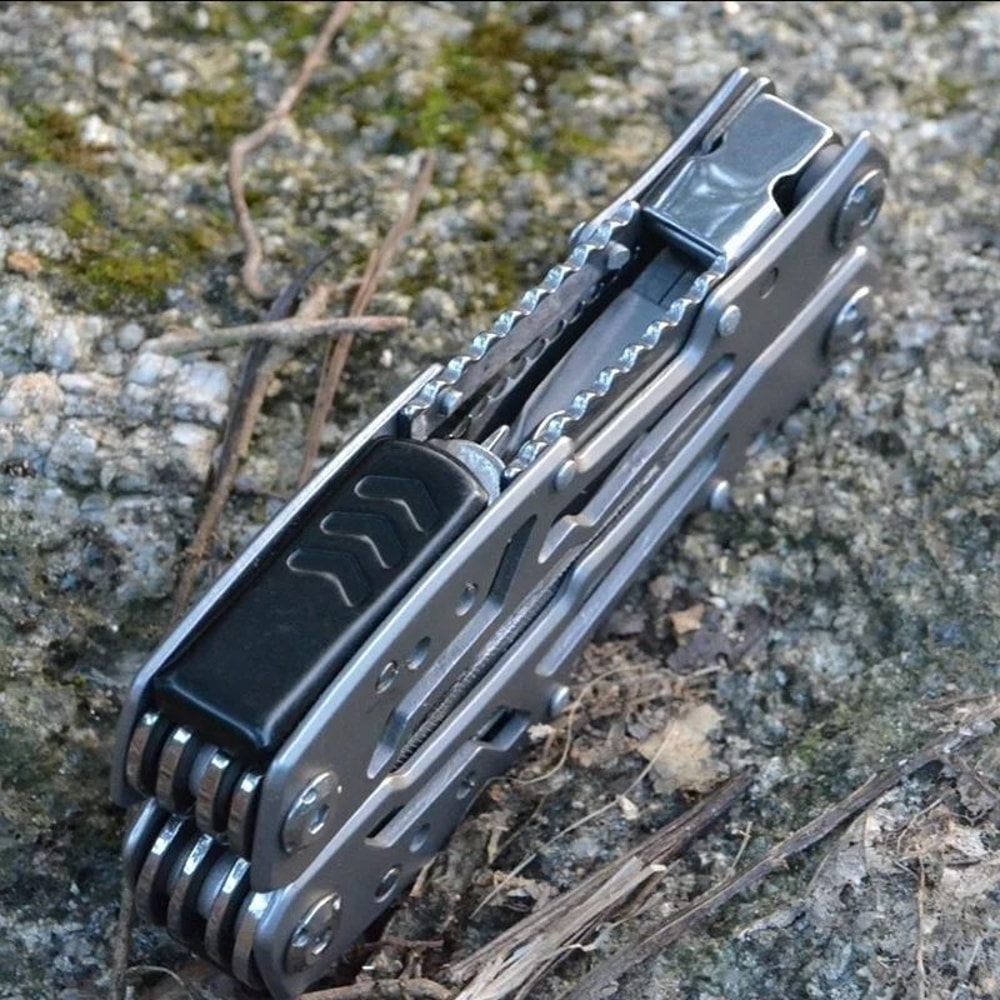 15in1 MultiTool Folding Pliers Creative Outdoor Camping Survival Tool With Nylon Carry Bag 16