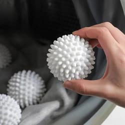 anti tangle laundry cleaning balls