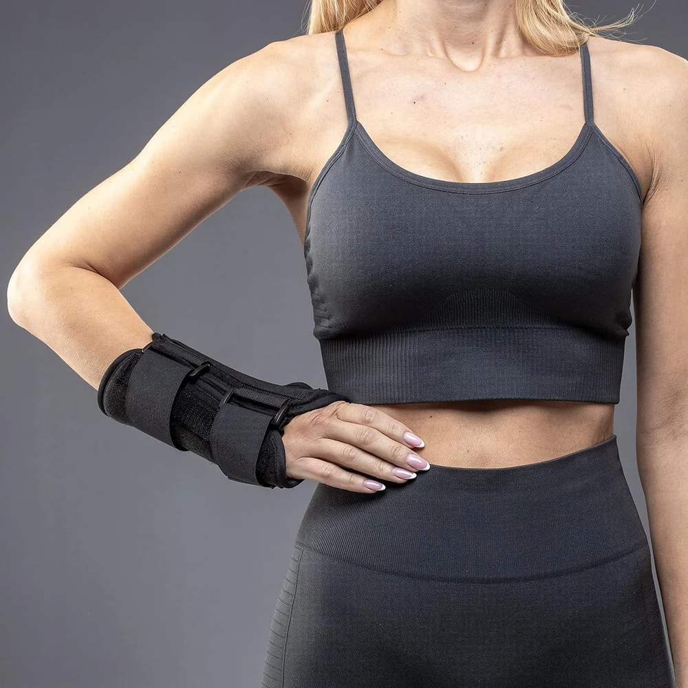 Wrist Brace With Metal Splint Support 4
