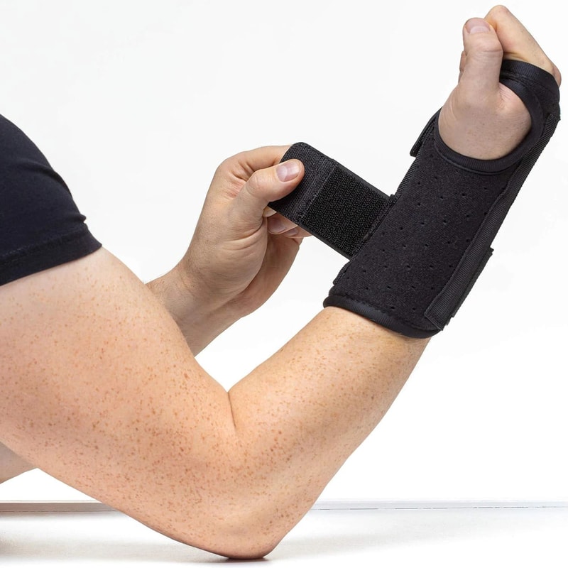 Wrist Brace With Metal Splint Support 9