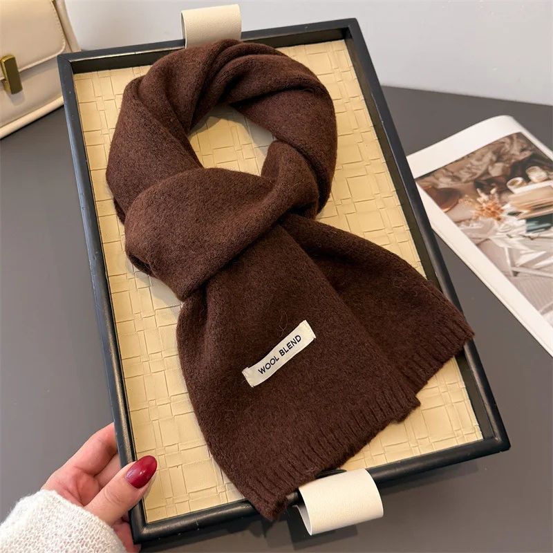 luxury scarf for women used for commuting in cold air