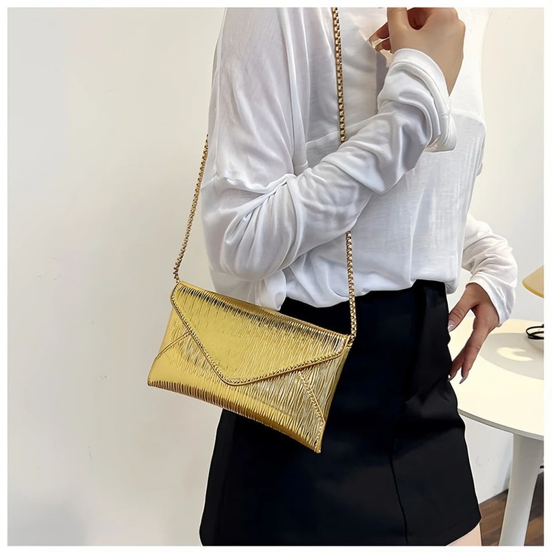 Womens Mini Chain Crossbody Bag 1