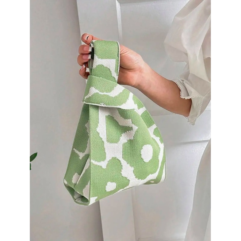 Knitted Yarn Bucket Handbag 11