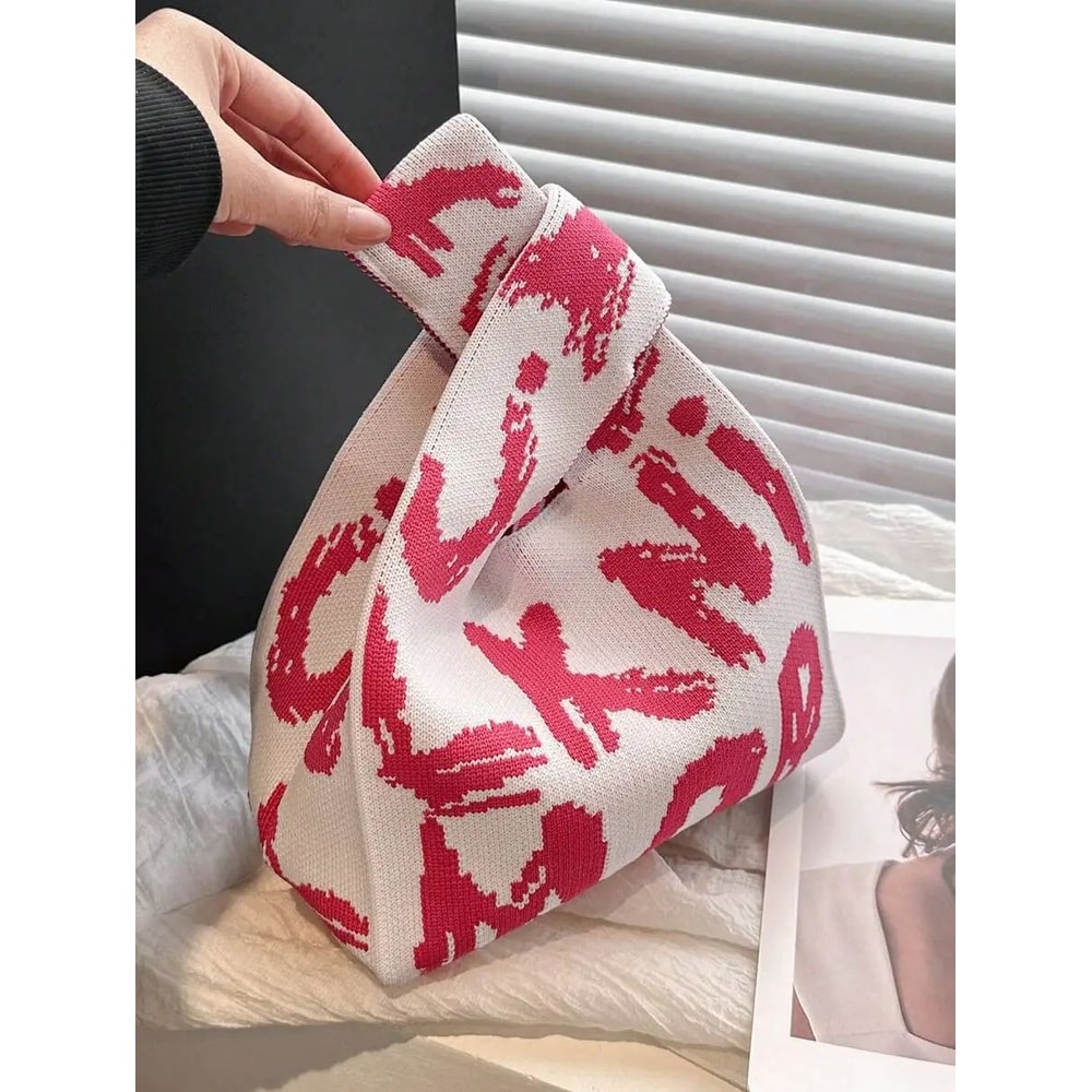 Knitted Yarn Bucket Handbag 12