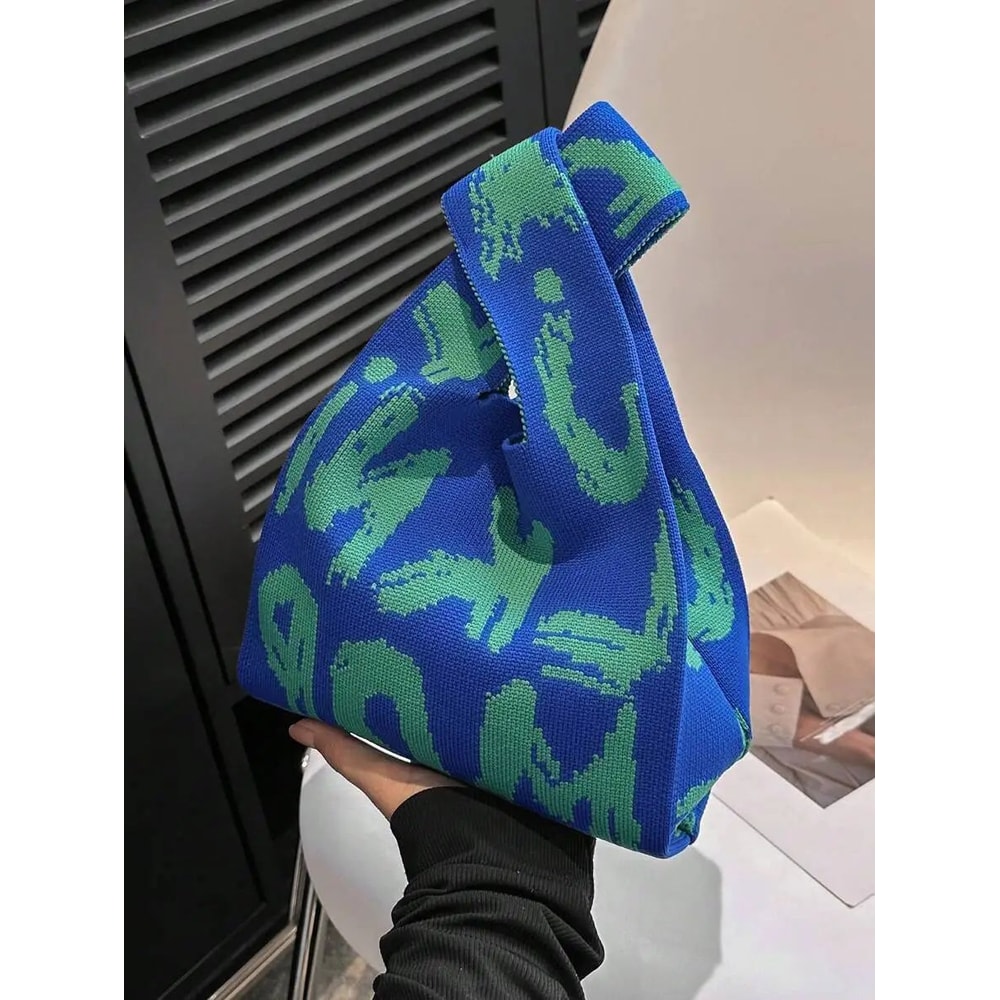 Knitted Yarn Bucket Handbag 14