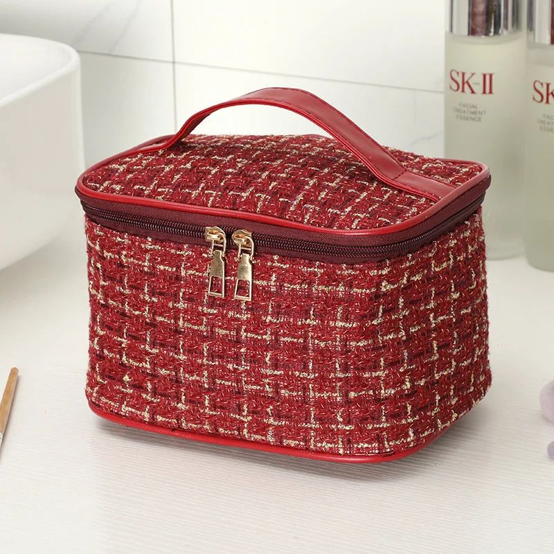Large Capacity Travel Cosmetic Bag 9