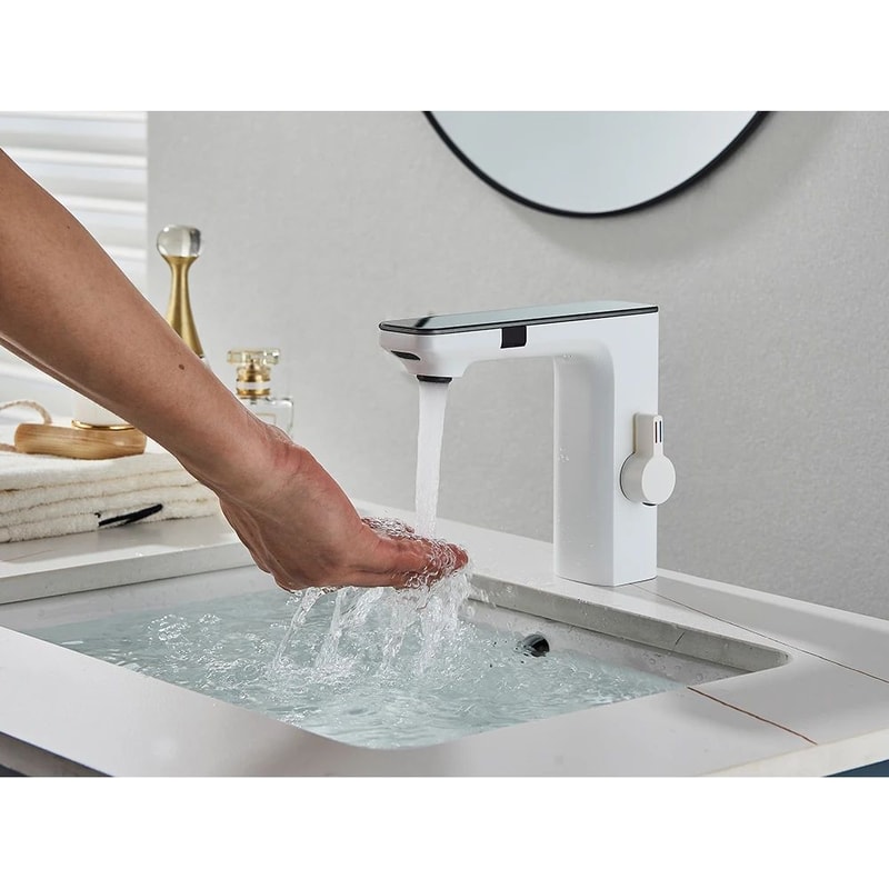 Smart Touchless Basin Faucet With Digital Display 7