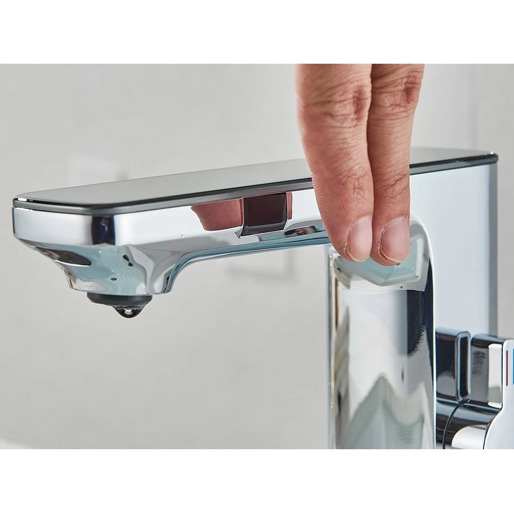 Smart Touchless Basin Faucet With Digital Display 12