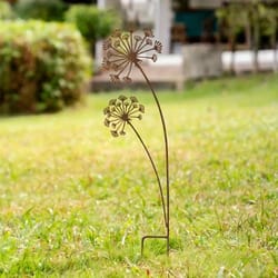 metal garden decor stake