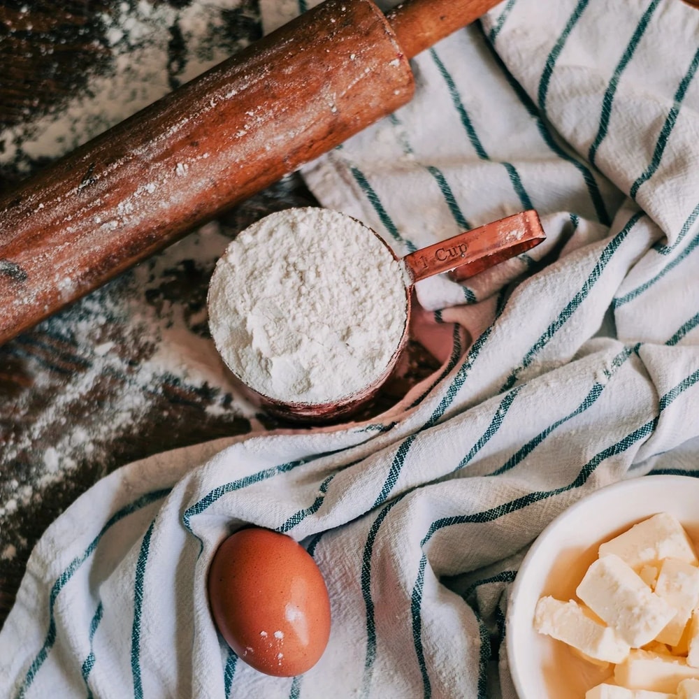 Classic Wooden Rolling Pin With Handles 2