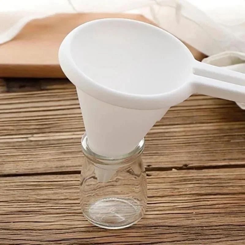 Adjustable Handheld Baking Funnel Dispenser 3