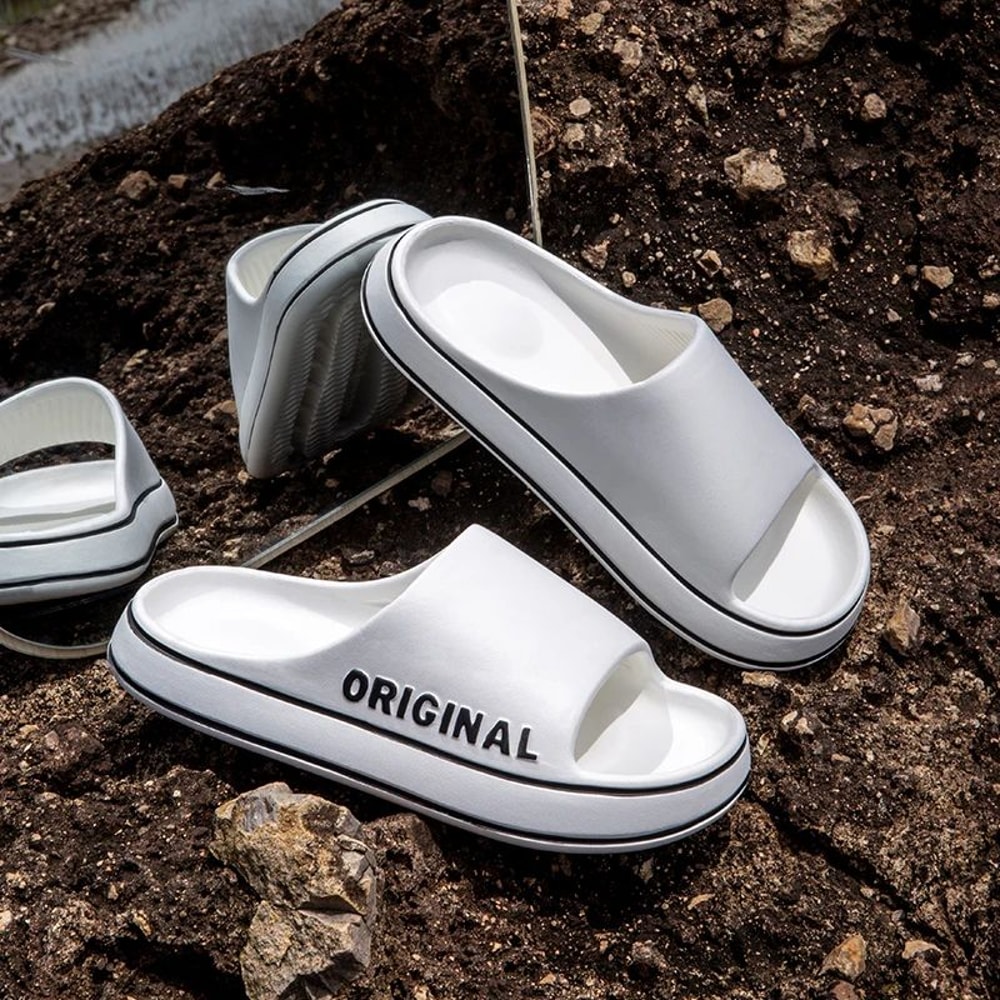 Unisex Letter Print Summer Slide Slippers 1