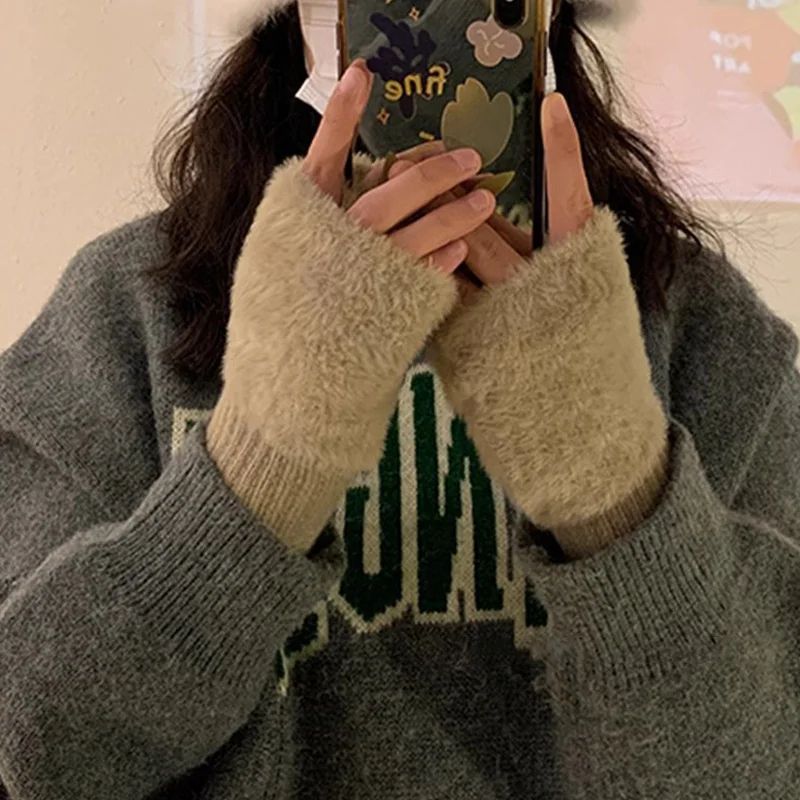 Soft Plush Fingerless Winter Gloves For Women 8