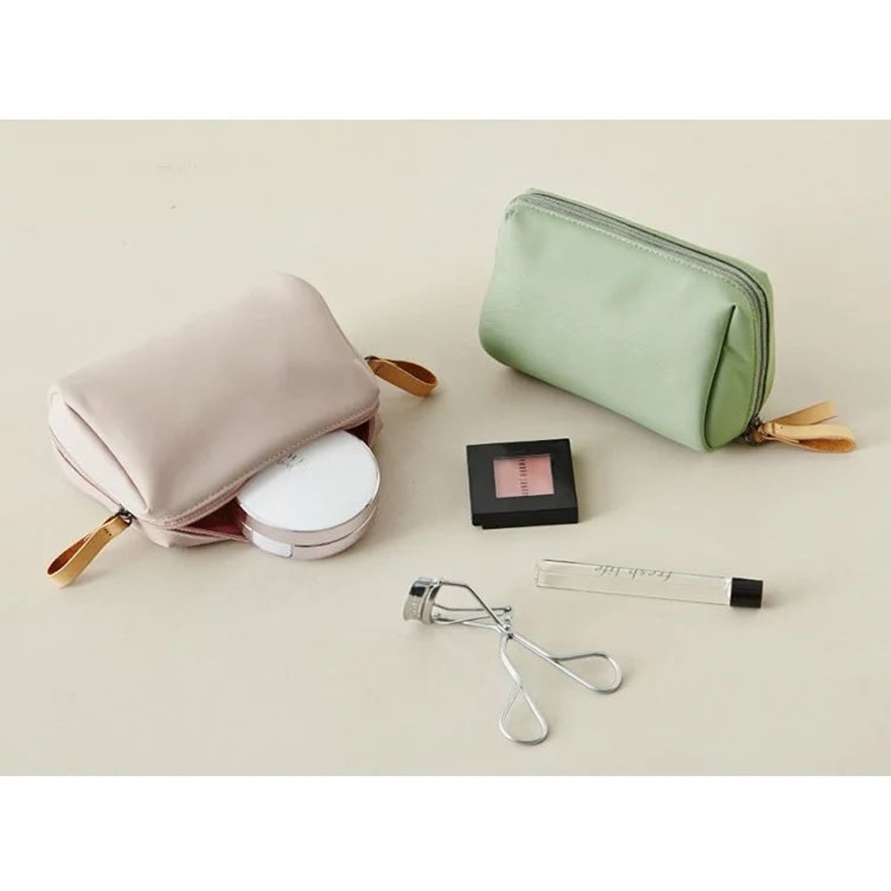 Waterproof Large Capacity Makeup Travel Bag 8