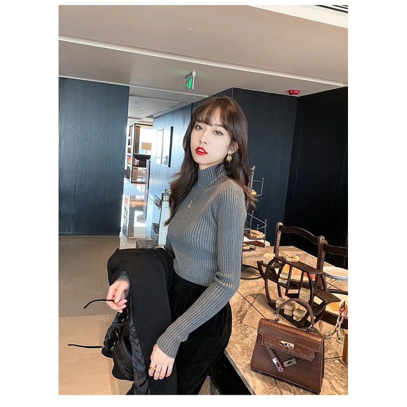 Elegant Solid Knit Turtleneck Sweater For Women 6