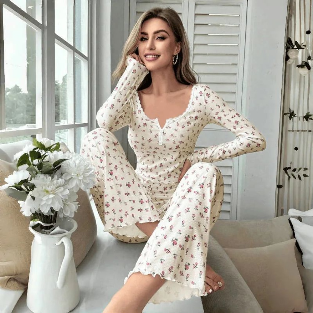 Women Floral Print Long Sleeve Pajama Set With Lettuce Trim 2