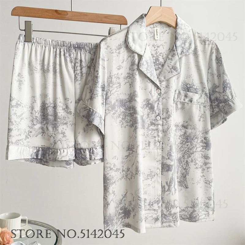 Women Floral Print Satin Pajama Set With Loose Top And Trousers 5