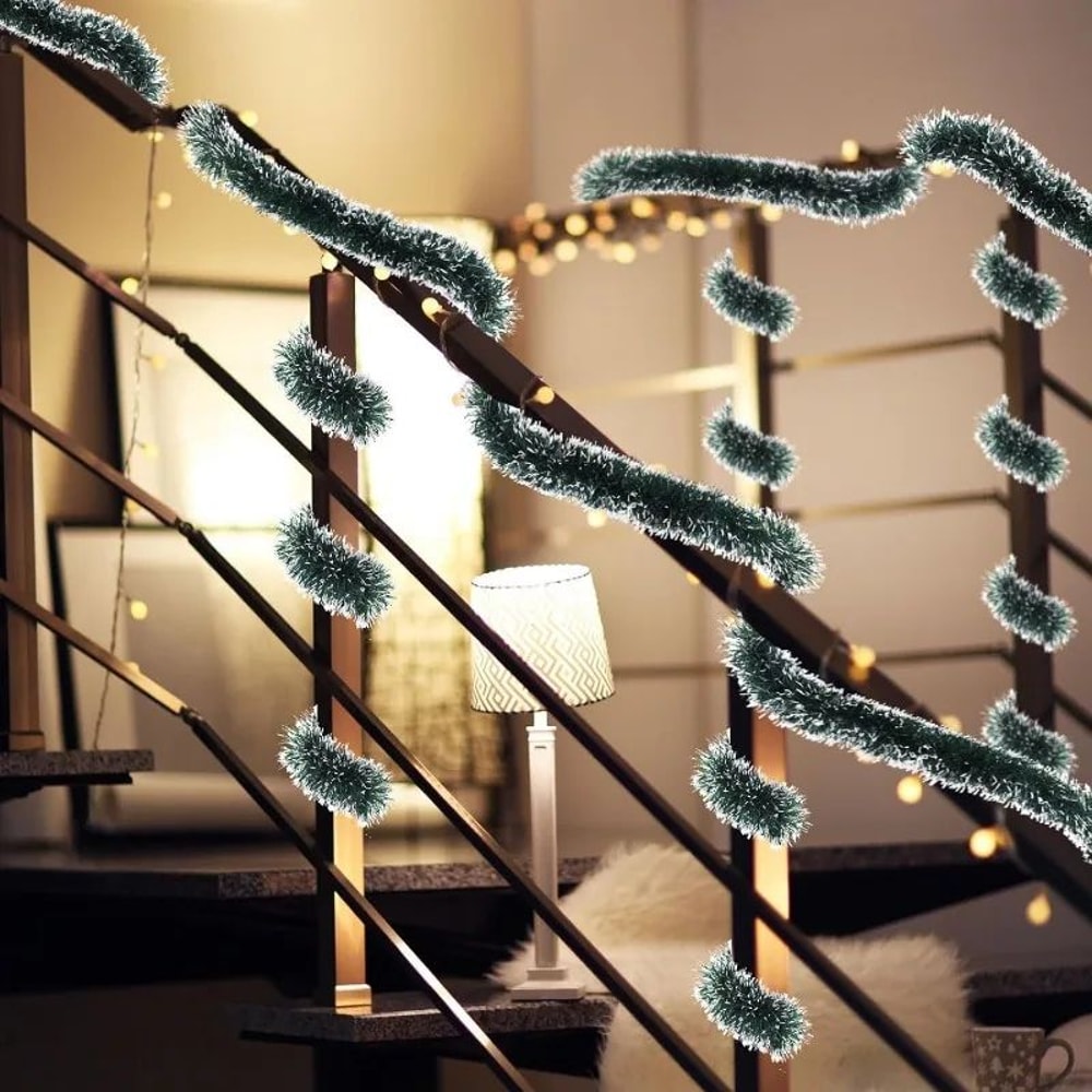 Christmas Tinsel Garland And Green Cane Wreath Holiday Decorations 3