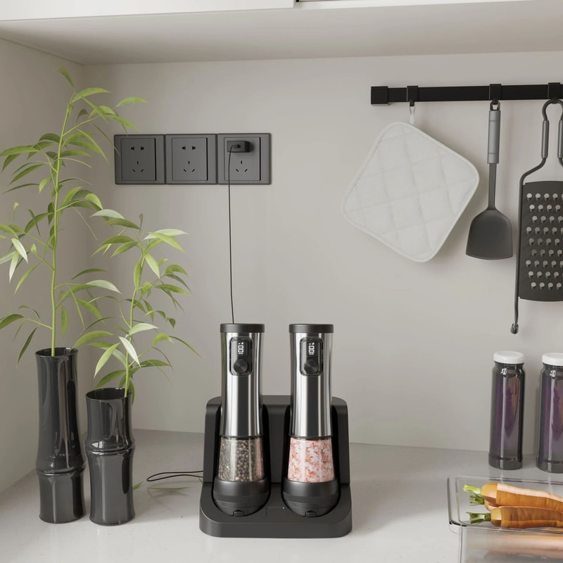 Rechargeable Electric Salt And Pepper Grinder Set With LED Indicator 2
