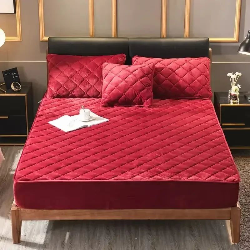 Plush Thickened Crystal Velvet Quilted Mattress Cover 14