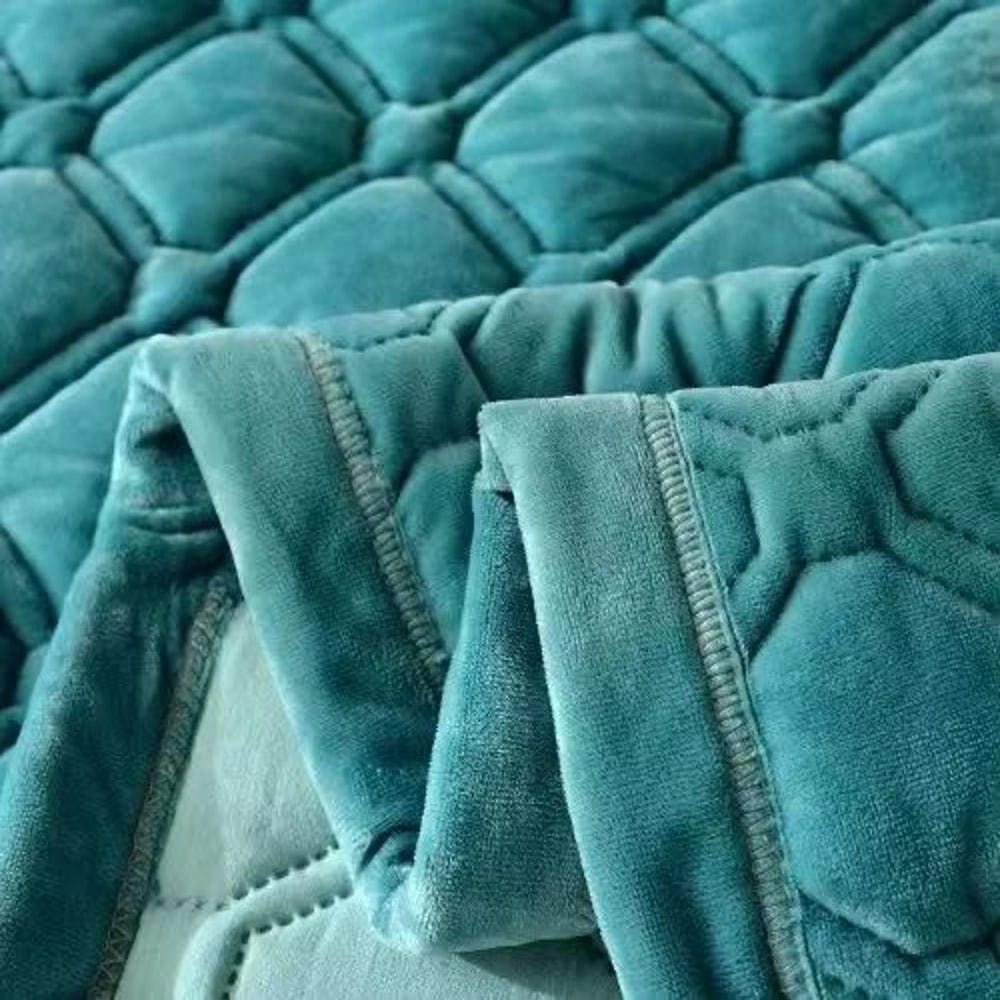 Soft Velvet Quilted Bedspread Blanket 270x230cm 2