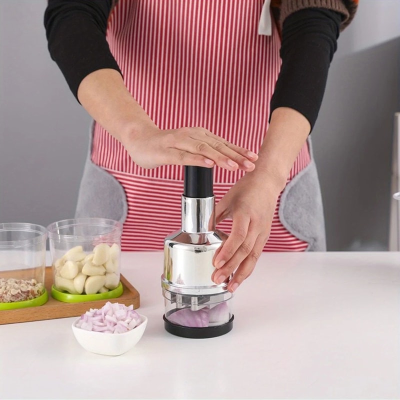 Manual Garlic Press And Crusher Kitchen Tool 12