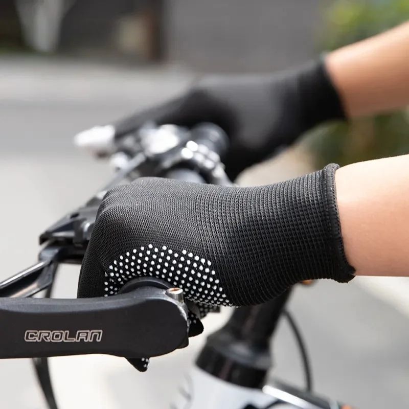 Breathable Sun Protection Touchscreen Outdoor Gloves 7