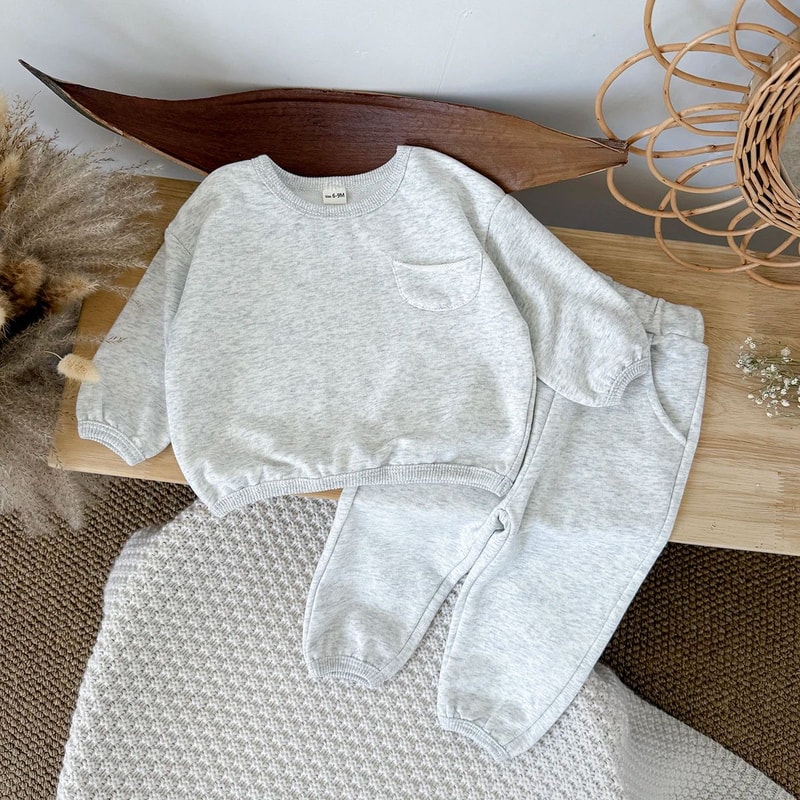 Kids New York Hoodie And Jogger Pants Set 10