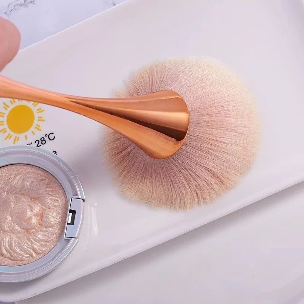 Rose Gold Fan Makeup Brush Soft Highlight Blush Powder Brush 9