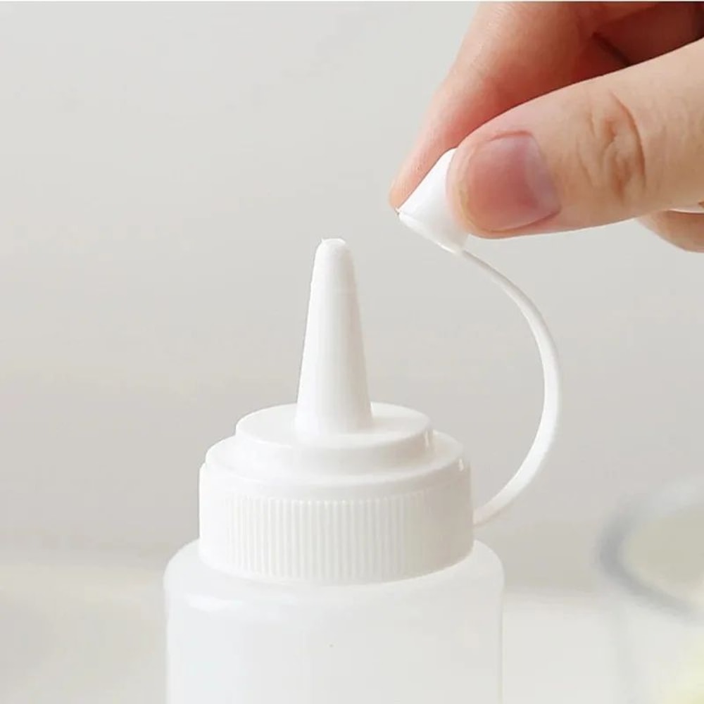 Condiment Squeeze Bottles For Sauce And Oil Storage 4