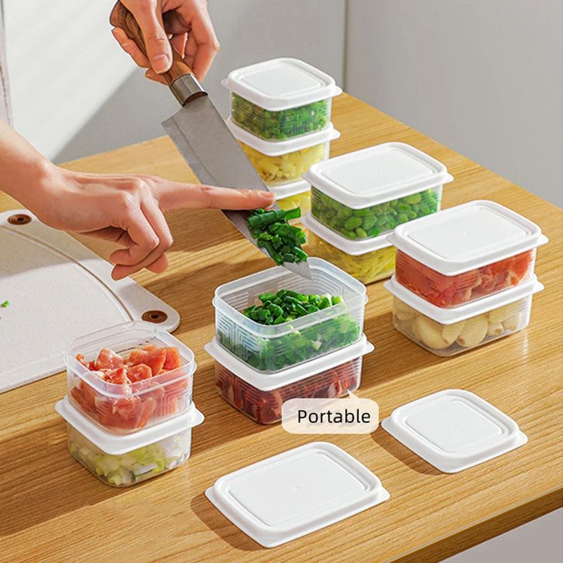Mini Portable Food Storage Box Sealed Fridge Container 3