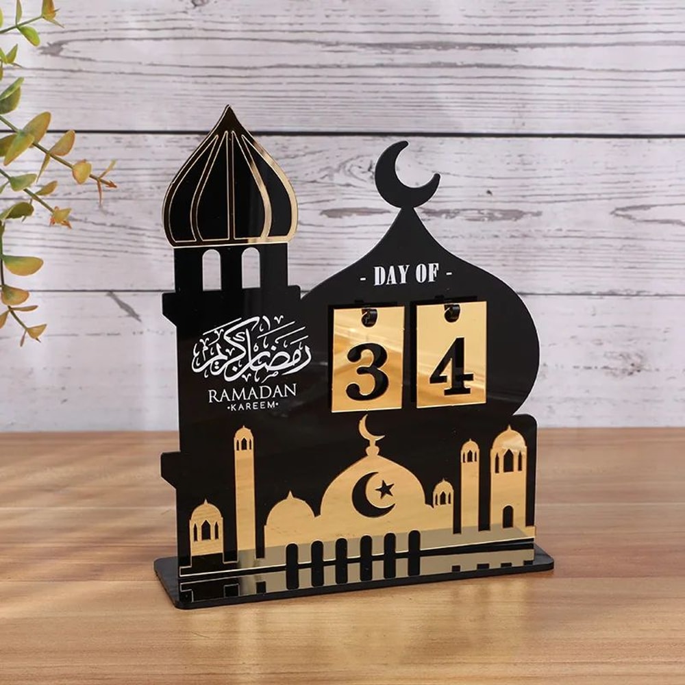 Black Gold Ramadan Countdown Calendar Decor 3