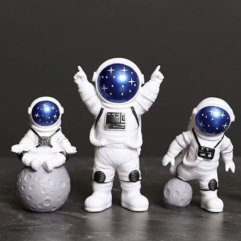 4pcs Astronaut Figurine Space Decor Set 6