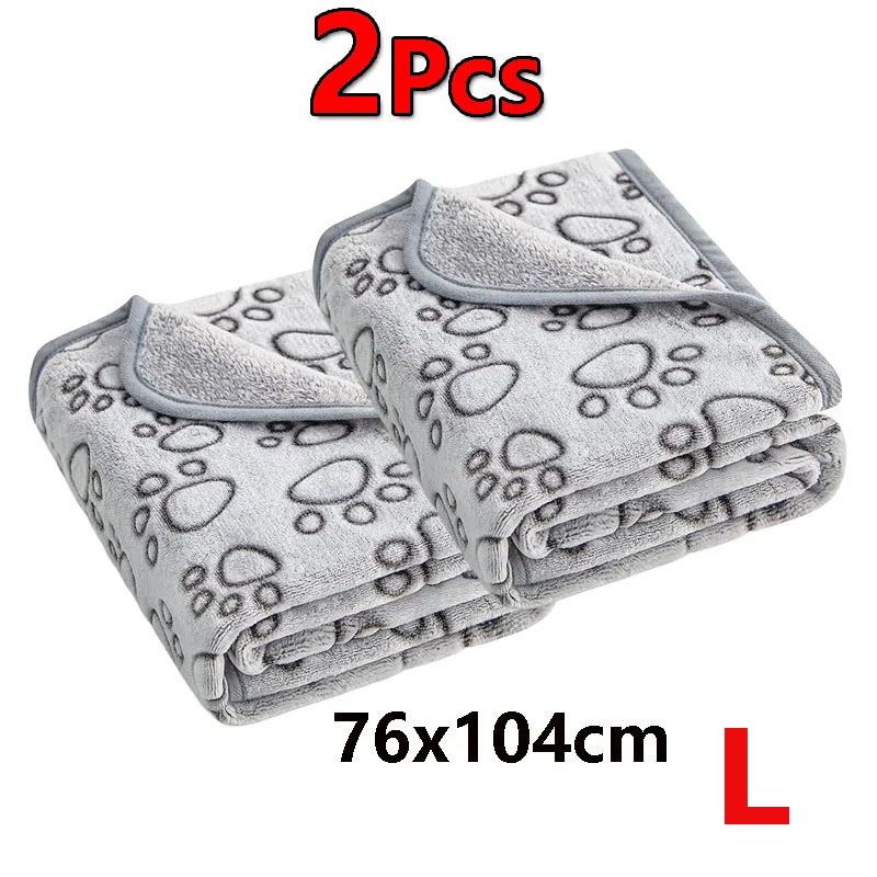 Soft Fluffy Paw Print Pet Blanket Set 11