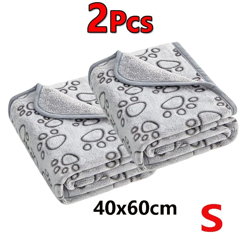 Soft Fluffy Paw Print Pet Blanket Set 14