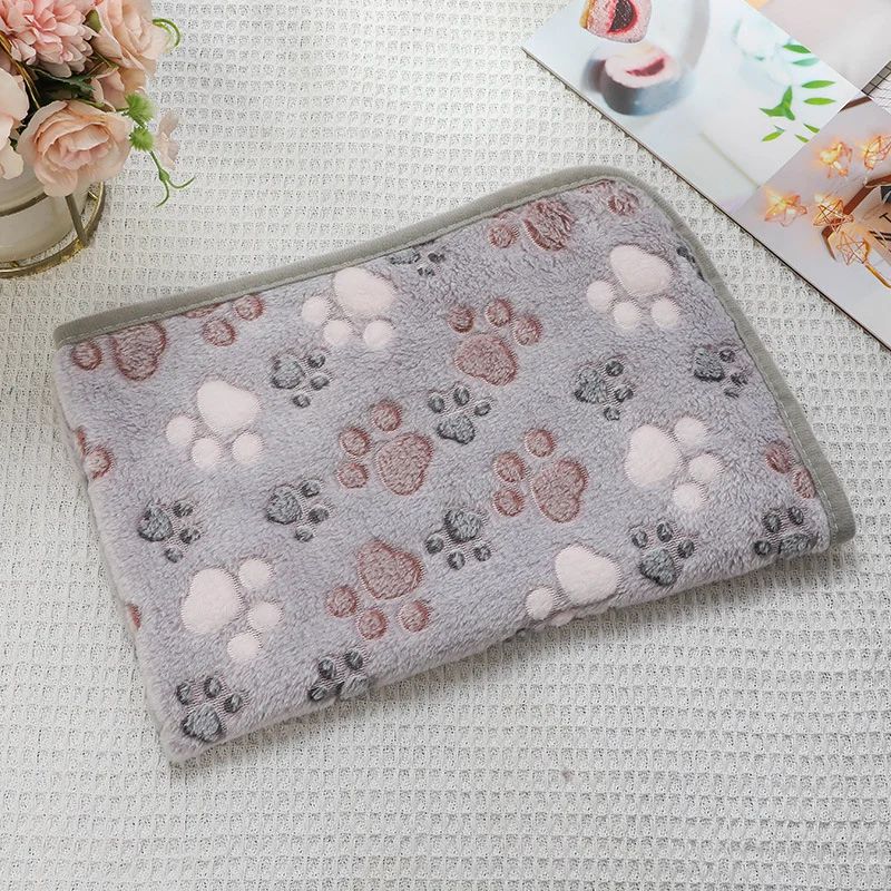 Soft Flannel Paw Print Pet Blanket 11