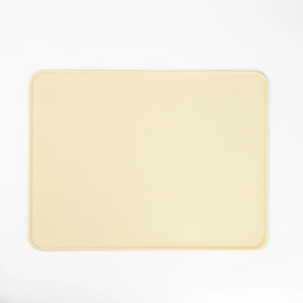 Waterproof Silicone Pet Feeding Mat With Raised Edge 8