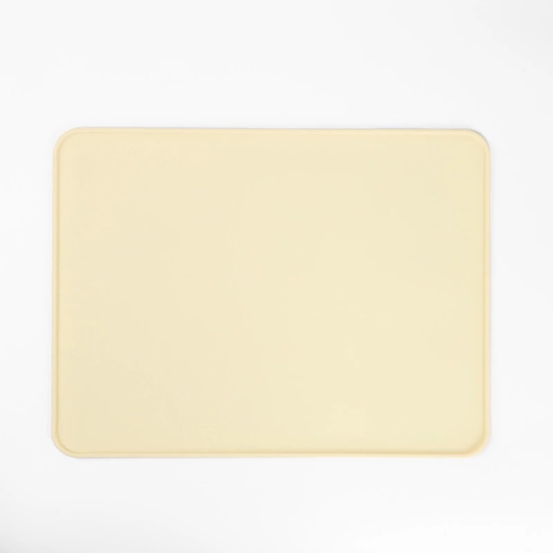 Waterproof Silicone Pet Feeding Mat With Raised Edge 8