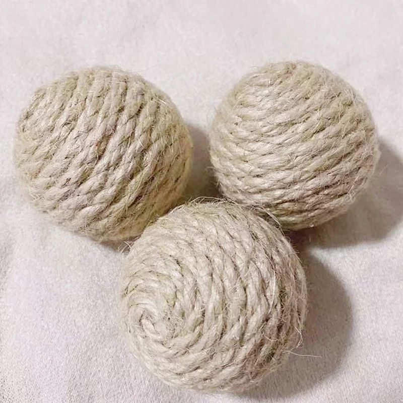 Interactive Sisal Cat Scratching Sound Ball Toy 1