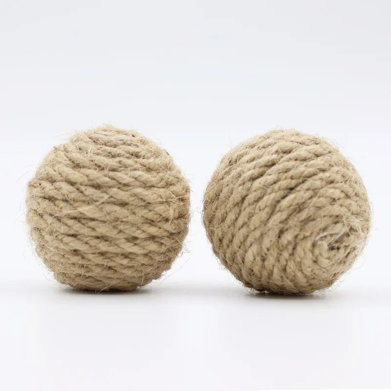 Eco Friendly Sisal Cat Chew And Fetch Ball 3