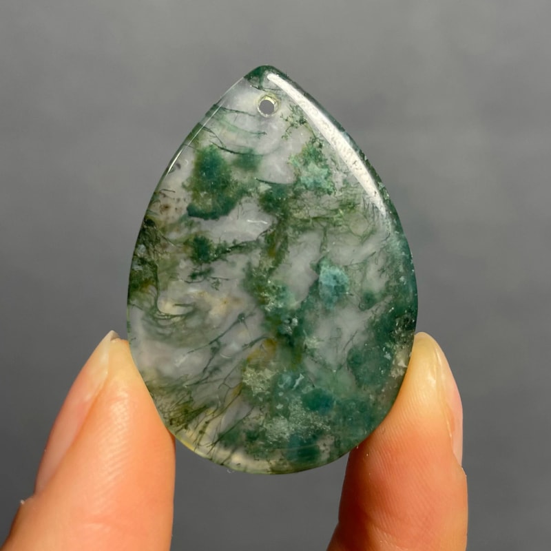 Natural Agate Crystal Pendant Healing Stone Decor 4