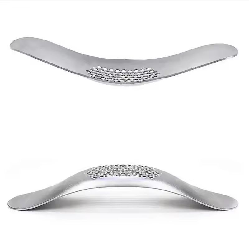 HeavyDuty Stainless Steel Garlic Press Crusher Ergonomic Manual Garlic Mincer 4